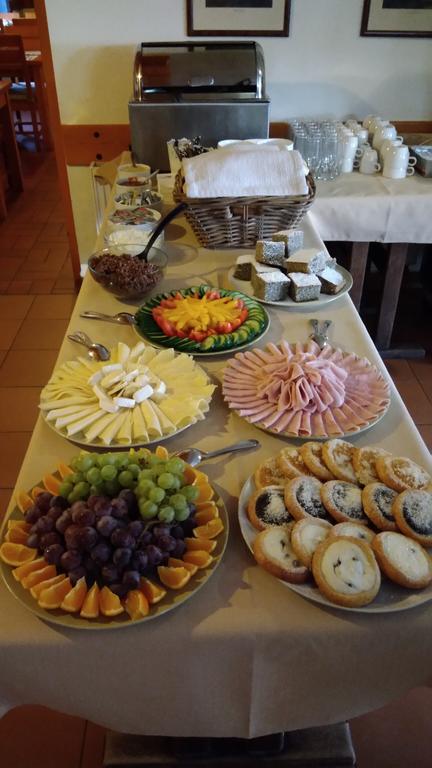 Mnichovo Hradiště Farma Ptyrov酒店 外观 照片