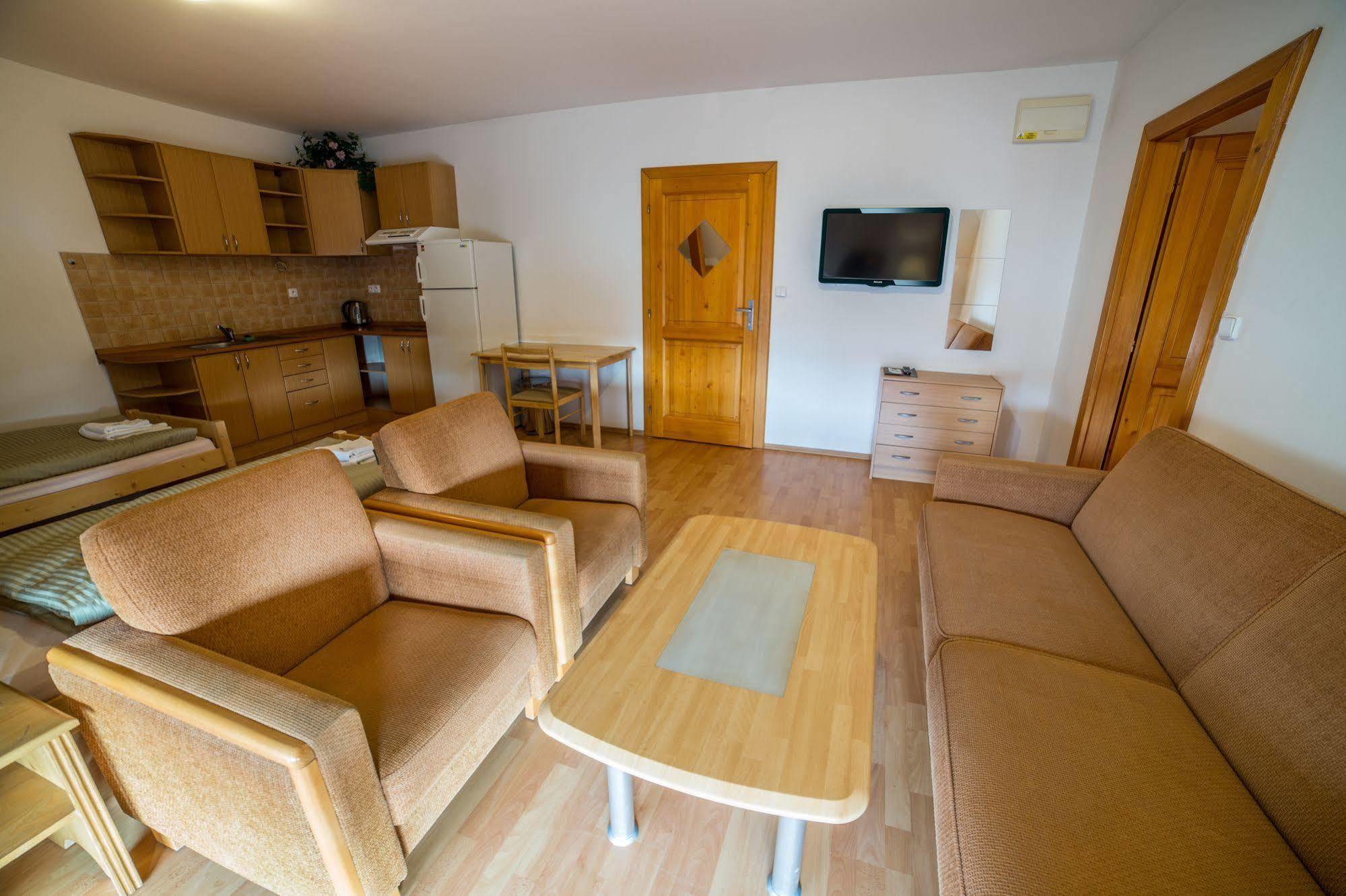 Mnichovo Hradiště Farma Ptyrov酒店 外观 照片